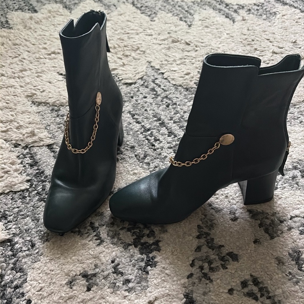 Silent D boots 36